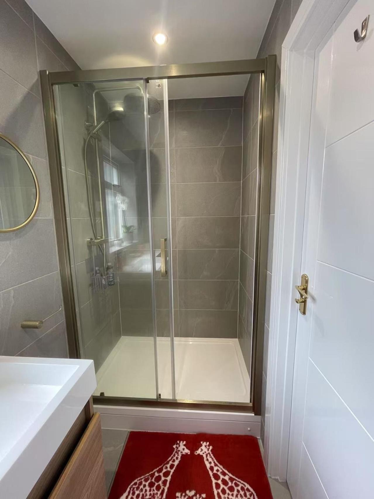 Brand New En-Suite Double Room Private Entry Self-Check 牛津 外观 照片